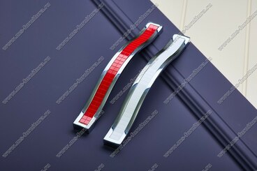 Ручка-скоба 160 мм хром со вставкой белый BT160-02/20 4