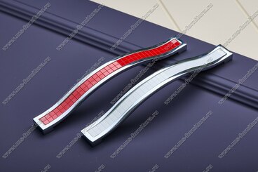 Ручка-скоба 160 мм хром со вставкой красный BT160-02/08 5
