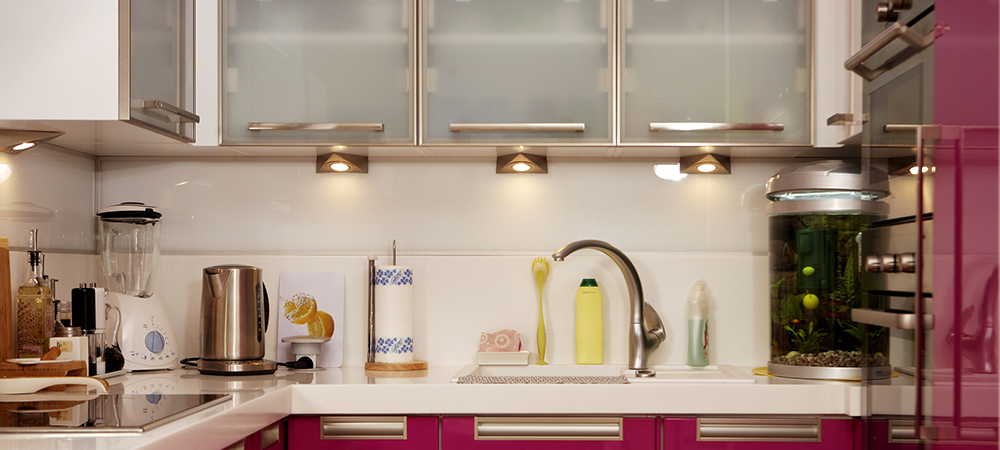 Мебельные светодиодные светильники для кухни: настенные и подвесные модели
